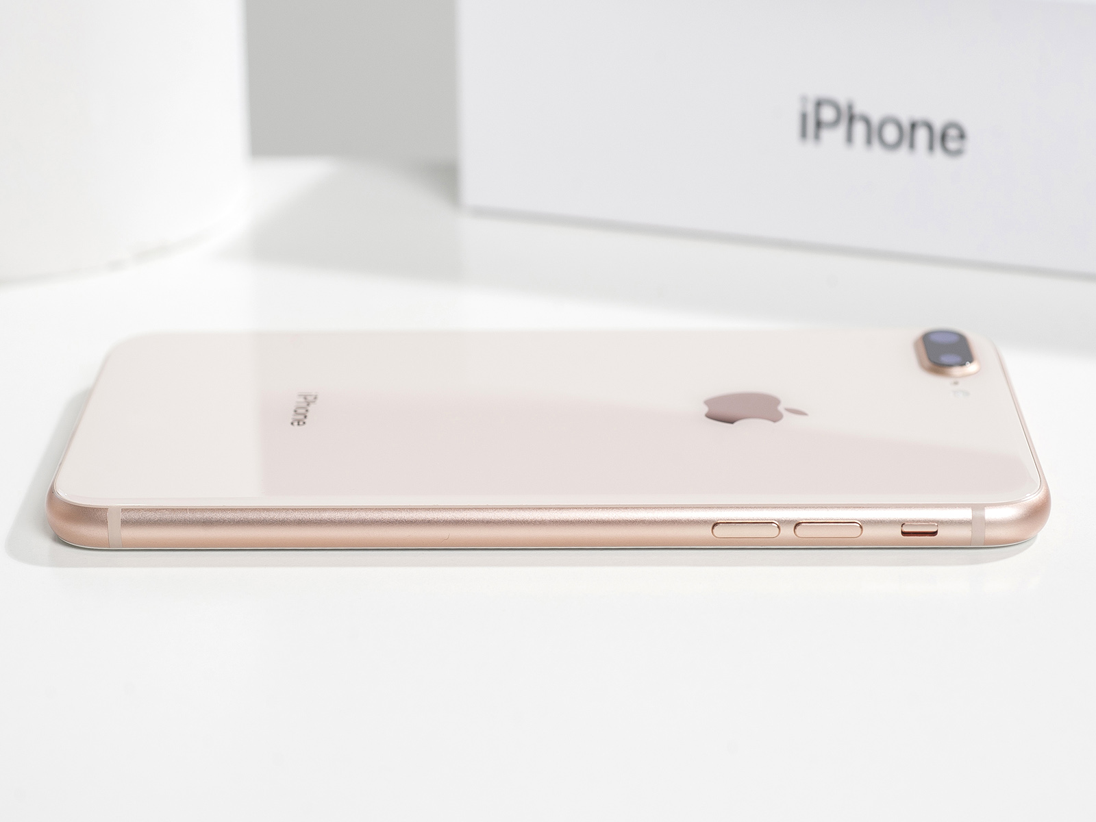 iPhone 8 Plus 64gb, Gold folosit